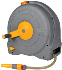 Hozelock Fast Reel 40m Free Standing - 2494