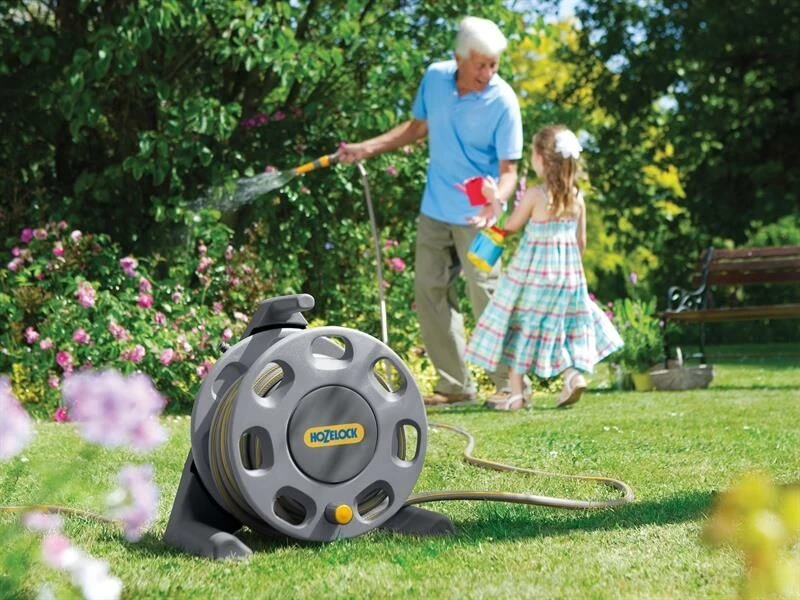 Hozelock 2412R Compact Reel & 20m Of 12.5mm Hose 2 Hozelock 2412R Compact Reel & 20m Of 12.5mm Hose - Image 2