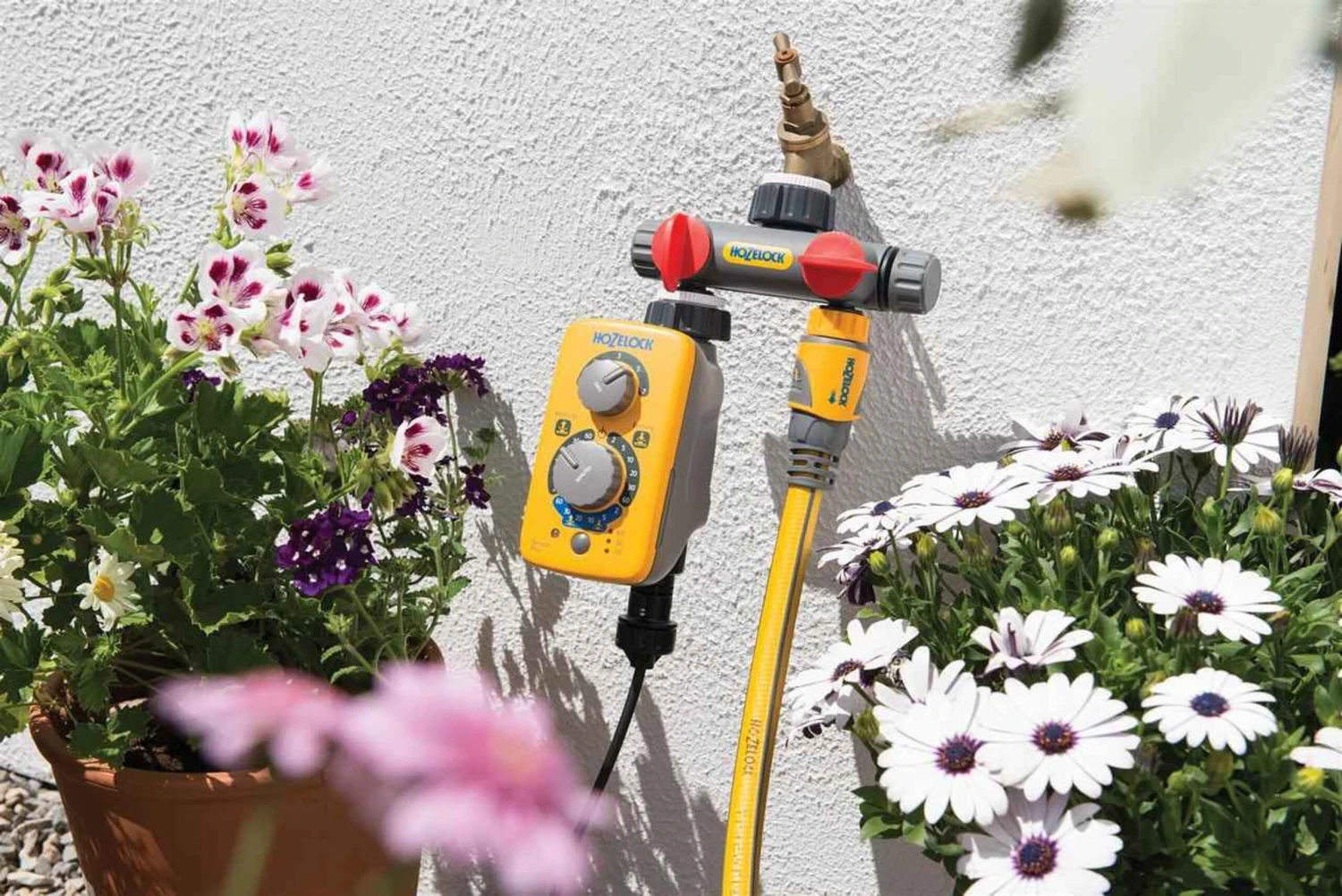 Hozelock 2252 2 Way Tap Connector 2 Hozelock 2252 2 Way Tap Connector - Image 2