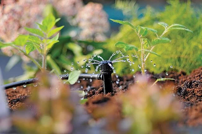 Hozelock 360° Adjustable Sprinkler Spike (12 Pack) - 2788 2 Hozelock 360° Adjustable Sprinkler Spike (12 Pack) - 2788 - Image 2