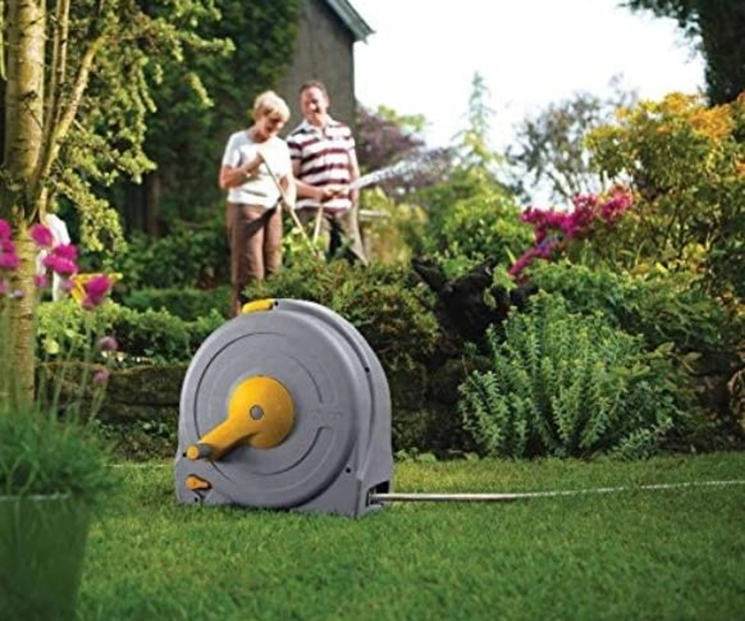 Hozelock Free Standing Fast Reel 2494 With 40m Hose 2 Hozelock Free Standing Fast Reel 2494 With 40m Hose - Image 2