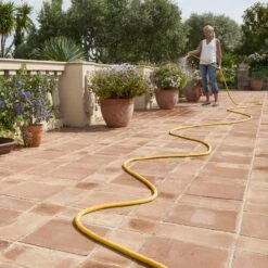 Hozelock Superhoze 40m Expanding Hose - 8240 -Hozelock hozelock hose hozelock superhoze 40m expanding hose 8240 31940617339046