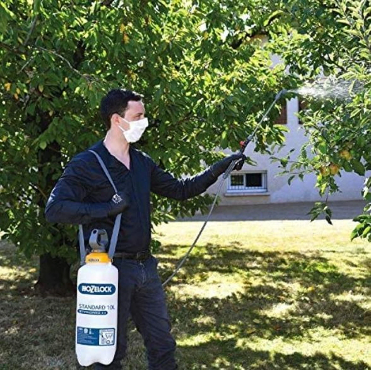 Hozelock Standard 10l Pressure Sprayer 4232 2 Hozelock Standard 10l Pressure Sprayer 4232 - Image 2