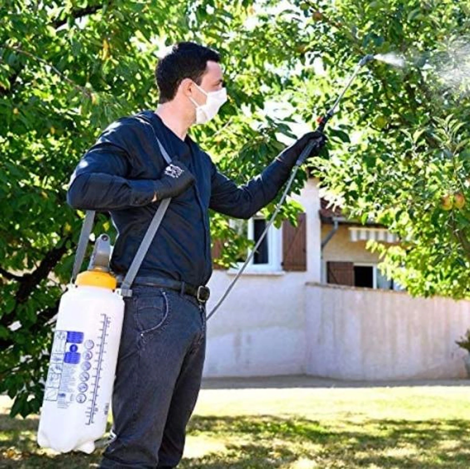 Hozelock Standard 10l Pressure Sprayer 4232 3 Hozelock Standard 10l Pressure Sprayer 4232 - Image 3