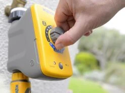 Hozelock Sensor Controller - 2212 -Hozelock hozelock water timer hozelock sensor controller 2212 10044181125